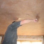 Skimming a ceiling